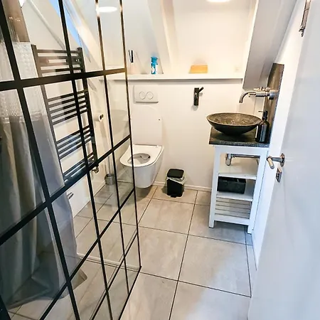 Bed & Breakfast Two Bedroom In Historic Canalhouse From 1618 - Centre 2*