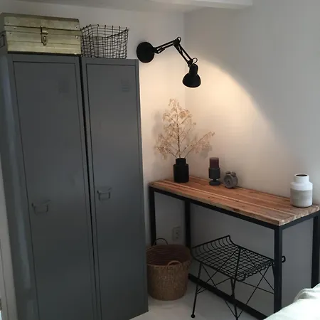 Two Bedroom In Historic Canalhouse From 1618 - Centre 2*