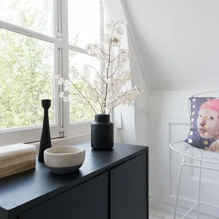 Two Bedroom In Historic Canalhouse From 1618 - Centre