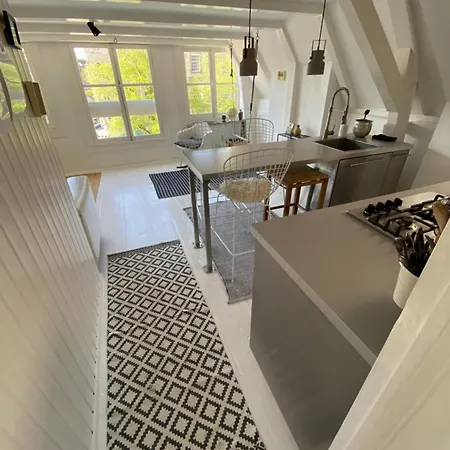 Bed & Breakfast Two Bedroom In Historic Canalhouse From 1618 - Centre Amsterdam
