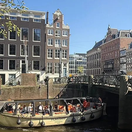 Two Bedroom In Historic Canalhouse From 1618 - Centre