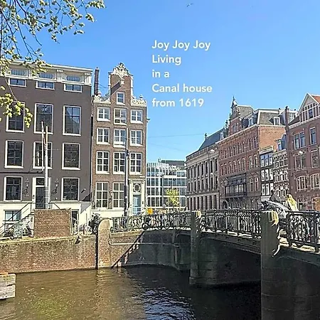 Your A Royalty - Equal Design By Joyjoyjoy - Floor And Views - Creating For The Poor Pensión