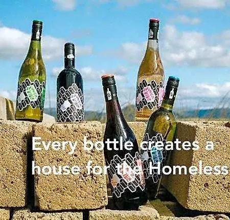 Pensión Your A Royalty - Equal Design By Joyjoyjoy - Floor And Views - Creating For The Poor