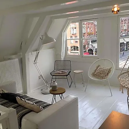 Your A Royalty - Equal Design By Joyjoyjoy - Floor And Views - Creating For The Poor 3* Ámsterdam