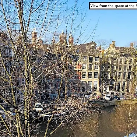 Pensión Your A Royalty - Equal Design By Joyjoyjoy - Floor And Views - Creating For The Poor Ámsterdam