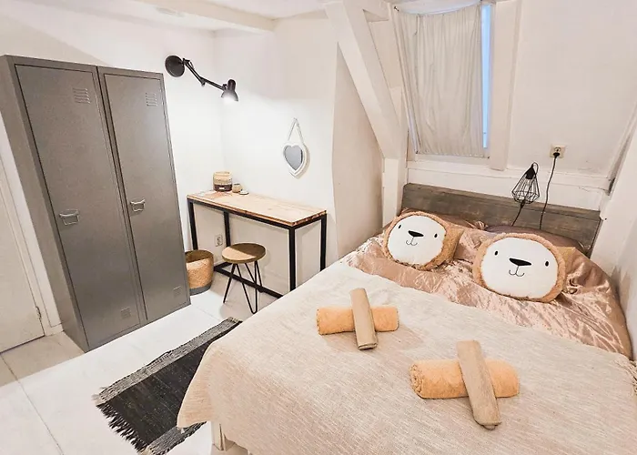 Your A Royalty - Equal Design By Joyjoyjoy - Floor And Views - Creating For The Poor Amsterdam