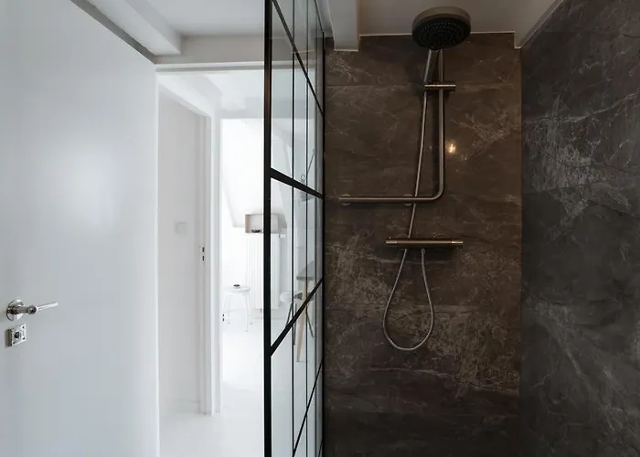 Your A Royalty - Equal Design By Joyjoyjoy - Floor And Views - Creating For The Poor Gæstehus 3*