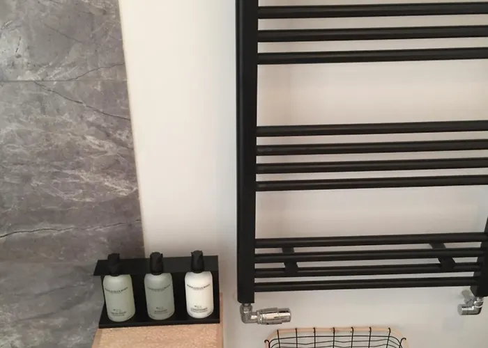 Your A Royalty - Equal Design By Joyjoyjoy - Floor And Views - Creating For The Poor Gæstehus 3*