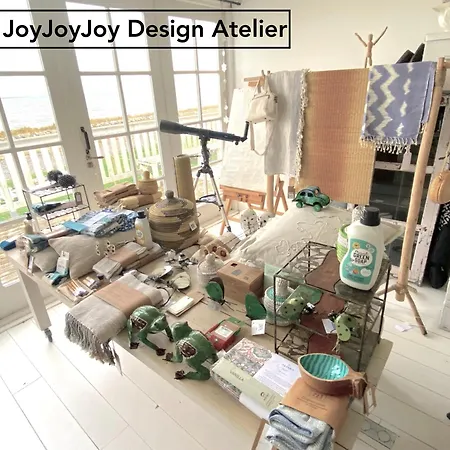 Your A Royalty - Equal Design By Joyjoyjoy - Floor And Views - Creating For The Poor Pensionat